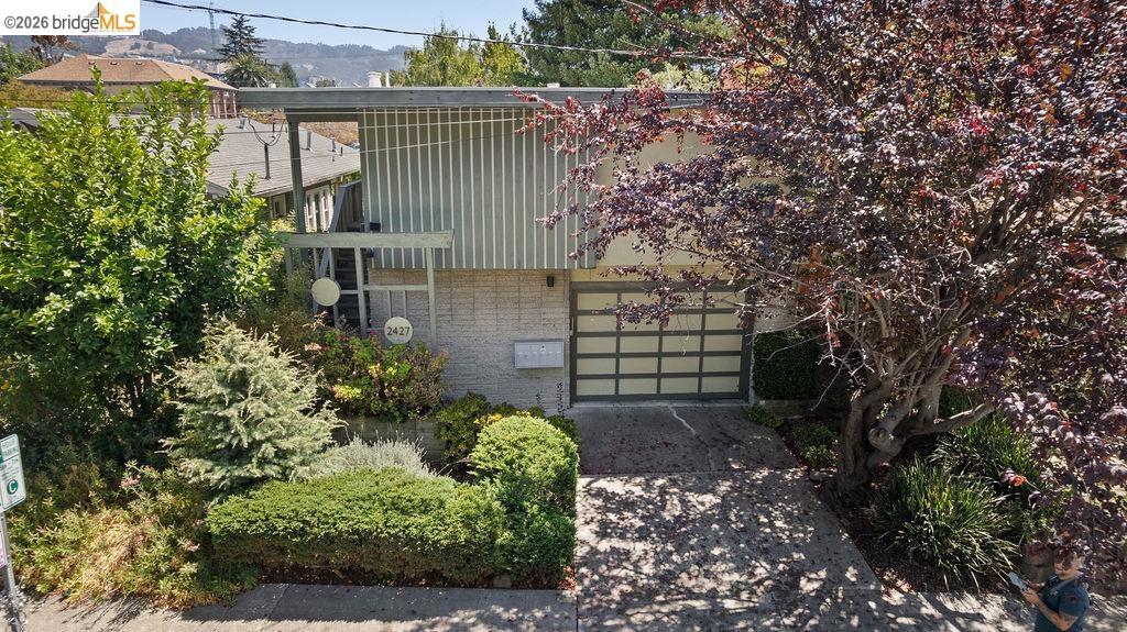2427 Mckinley Ave Property Photo 4
