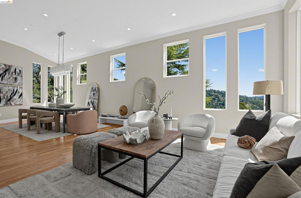7026 Devon Way Property Photo 15