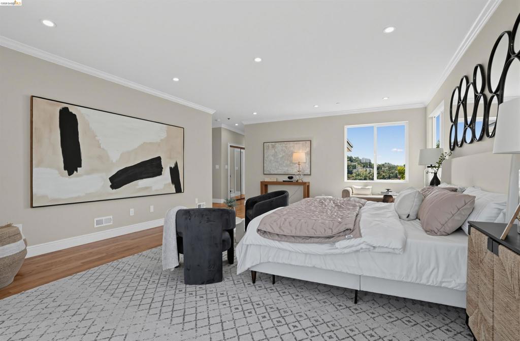 7026 Devon Way Property Photo 26