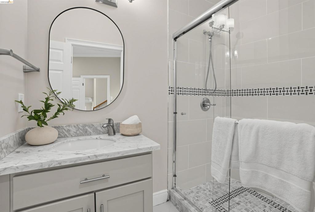 7026 Devon Way Property Photo 35