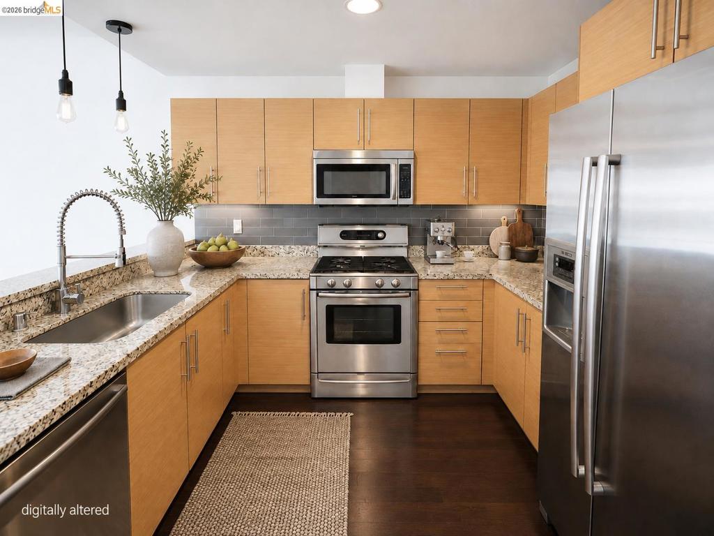 222 Broadway 914 Property Photo 3