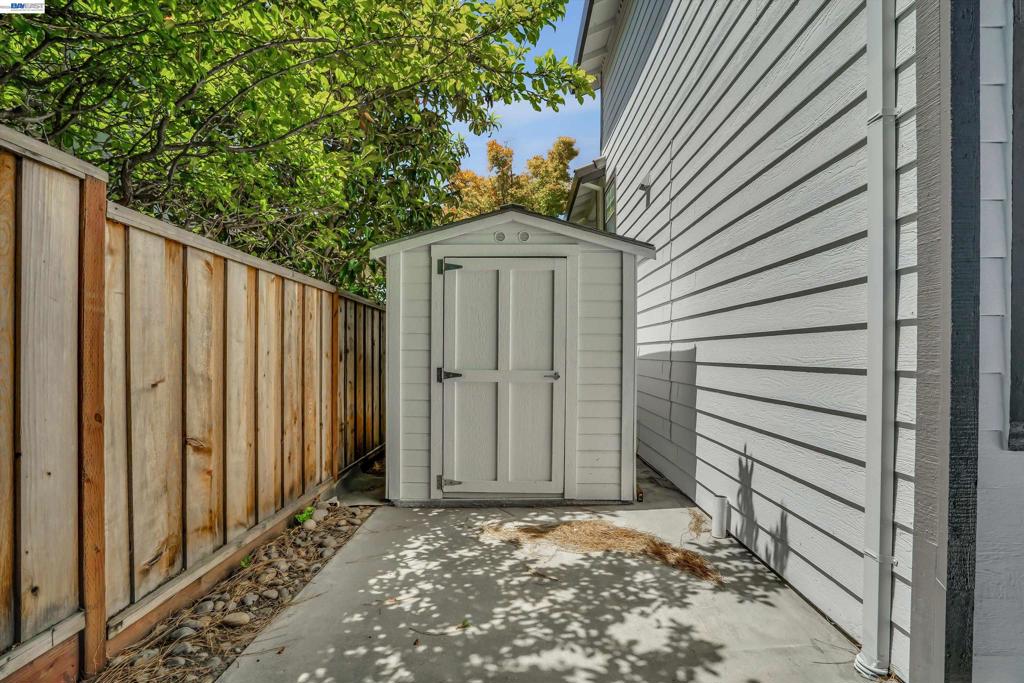 5521 Crimson Cir Property Photo 27