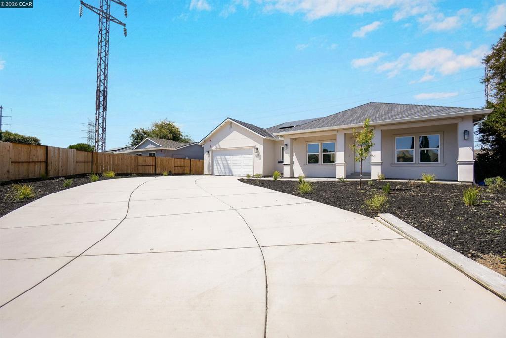 2102 Paige Ct Property Photo 8