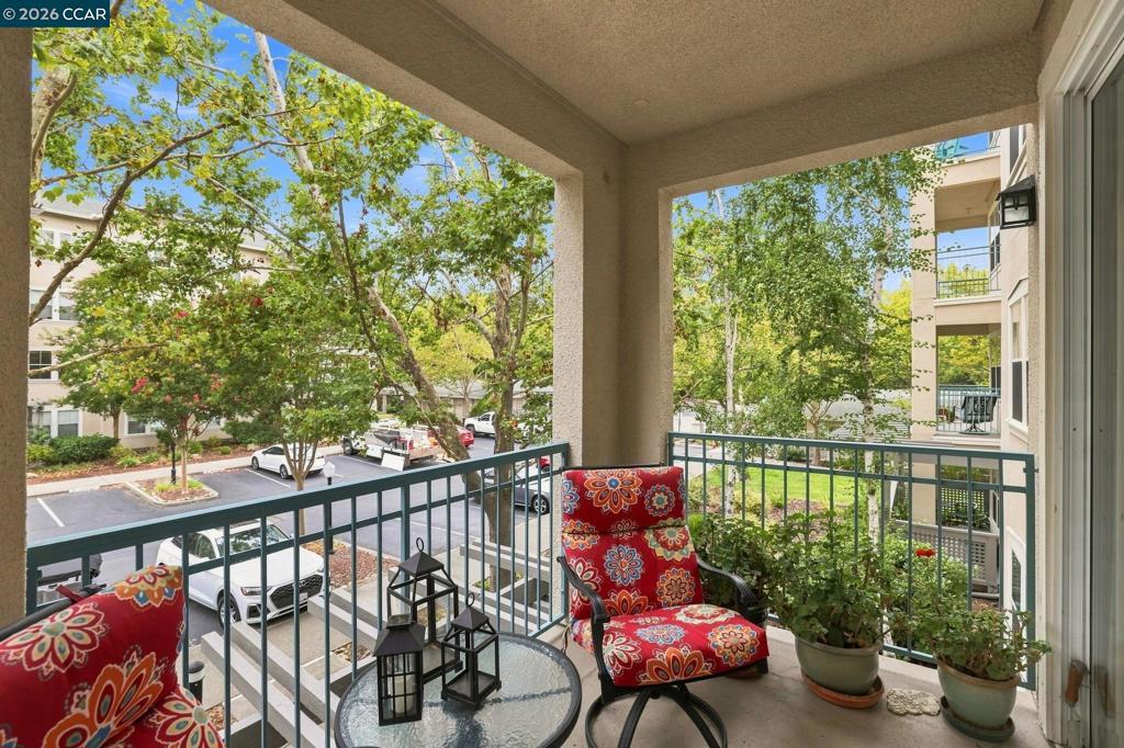 1840 Tice Creek Dr 2245 Property Photo 21