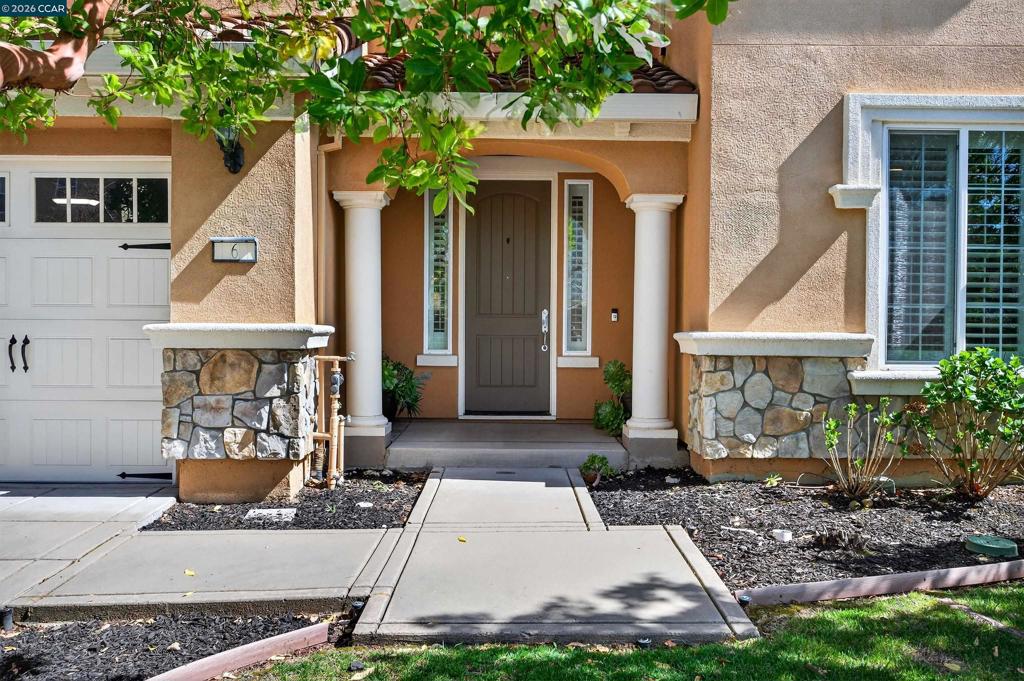 6 Tullach Pl Property Photo 4