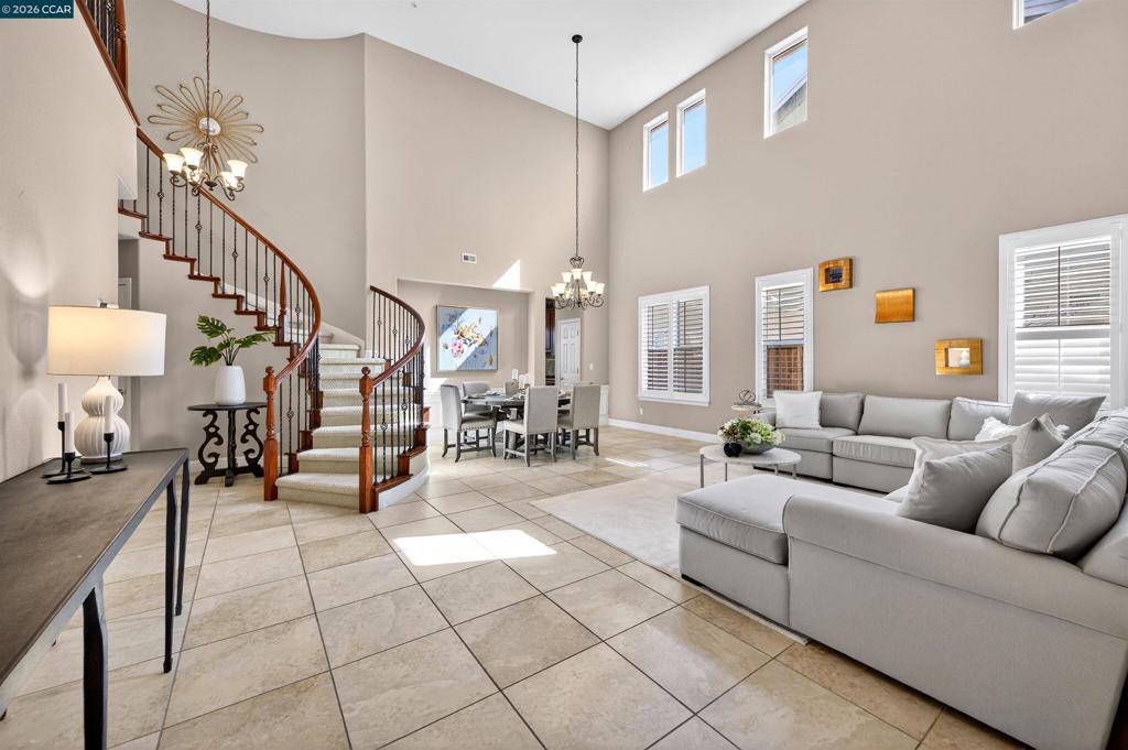 6 Tullach Pl Property Photo 7