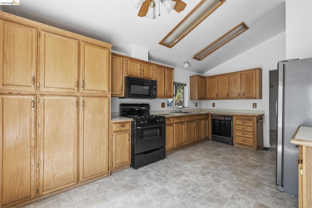 12730 Tulip Ct #12 Property Photo 13