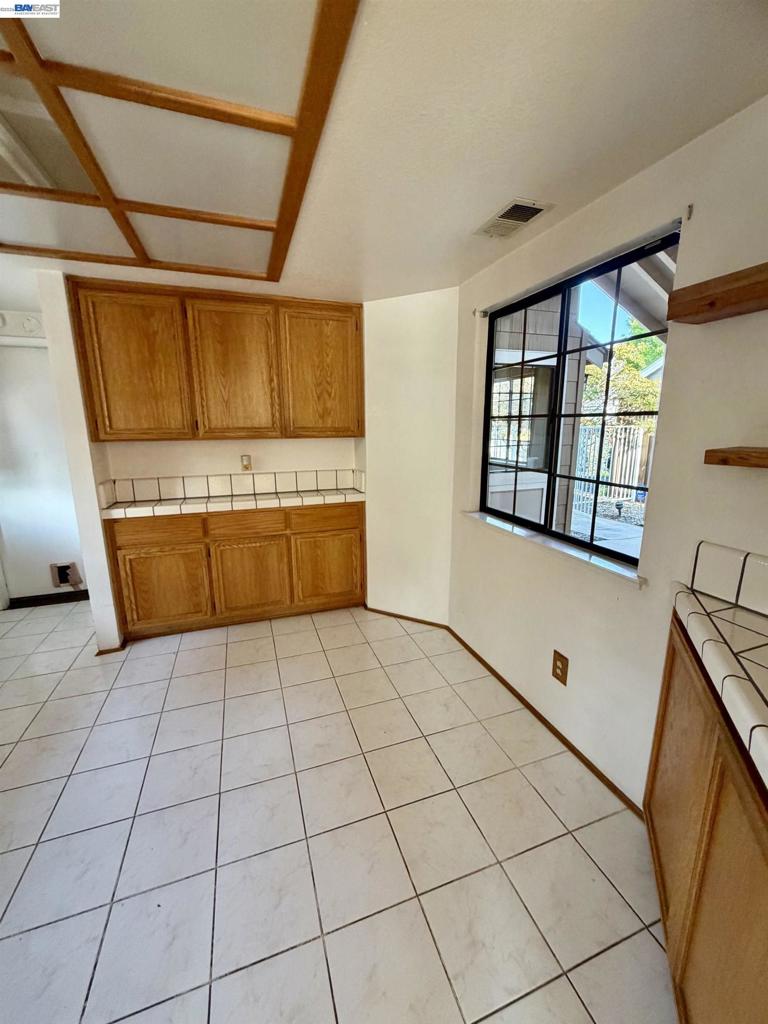 2061 Eilene Dr Property Photo 15