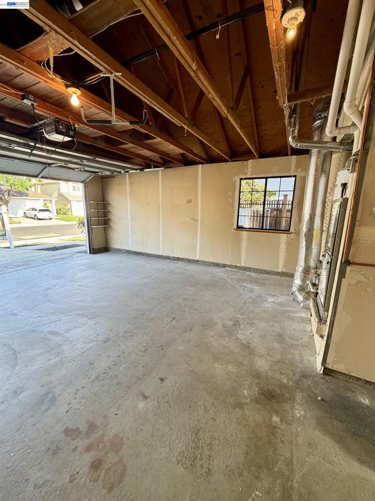 2061 Eilene Dr Property Photo 17