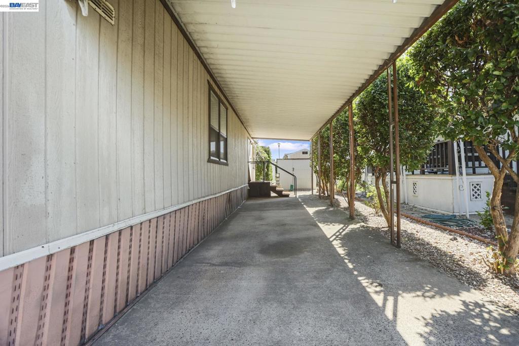 5040 Jackson St. Property Photo 20
