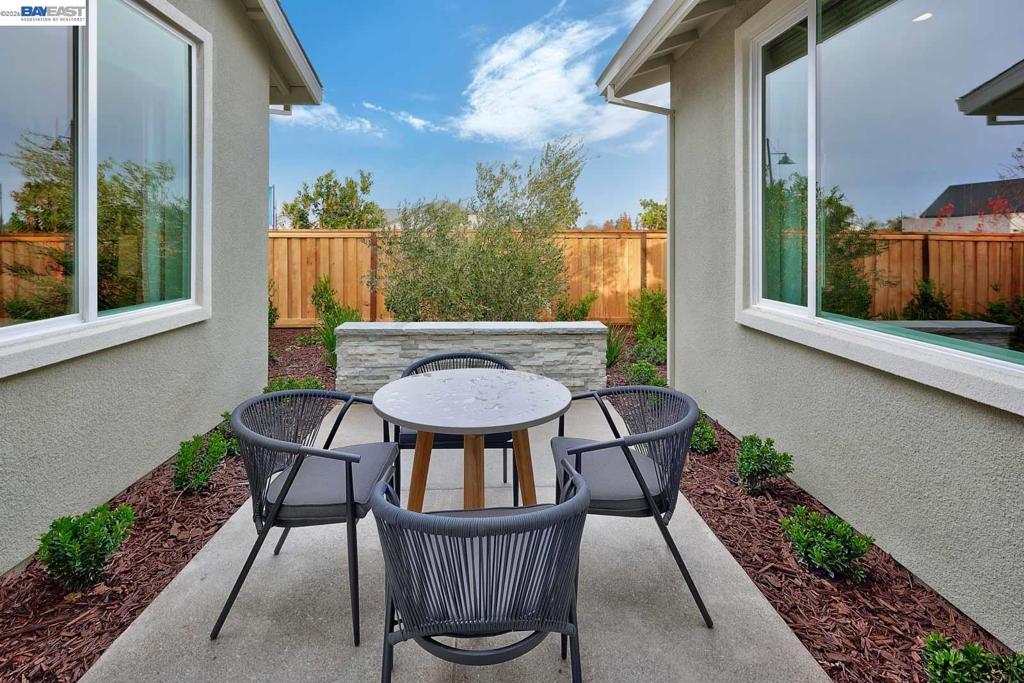 1288 Parkcrest Circle Property Photo 75