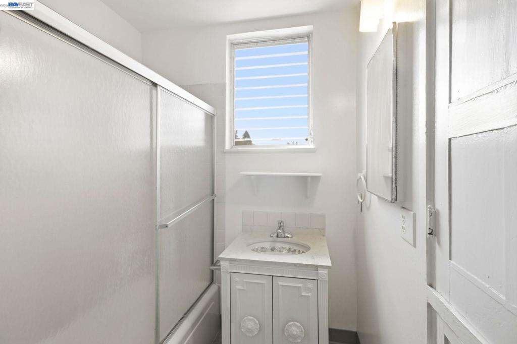 1718 Alameda Ave Property Photo 14