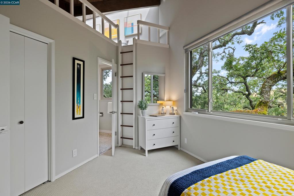 2 Leeward Glen Property Photo 19
