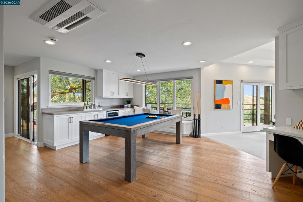 2 Leeward Glen Property Photo 27