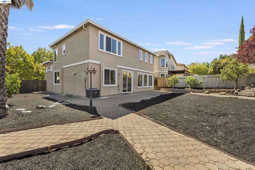 2600 Yorkshire Dr Property Photo 46