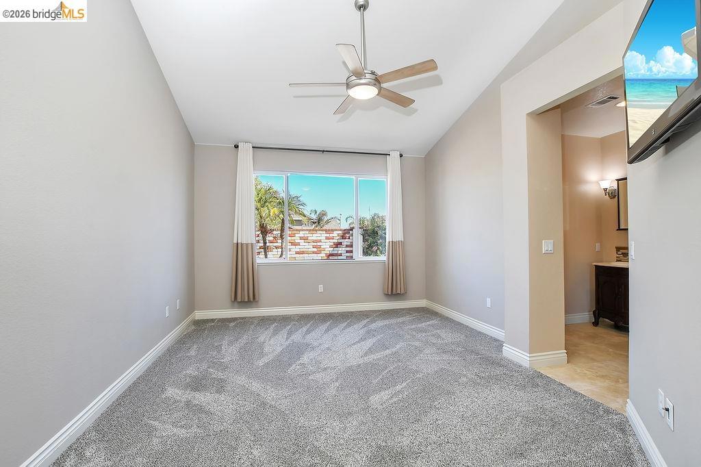 4464 Cove Ln Property Photo 18