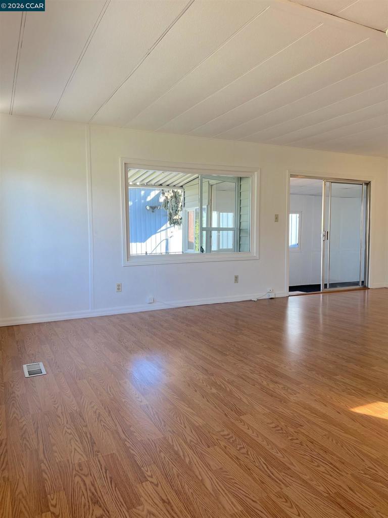 2339 Dalis Property Photo 5