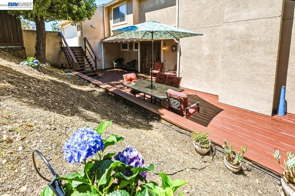 27468 Hayward Blvd Property Photo 5