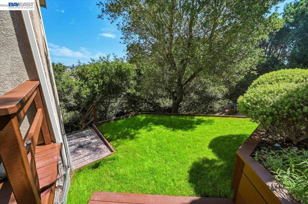 27468 Hayward Blvd Property Photo 9