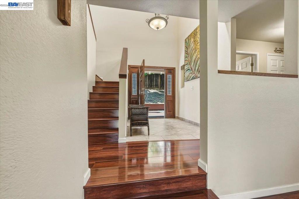 27468 Hayward Blvd Property Photo 12