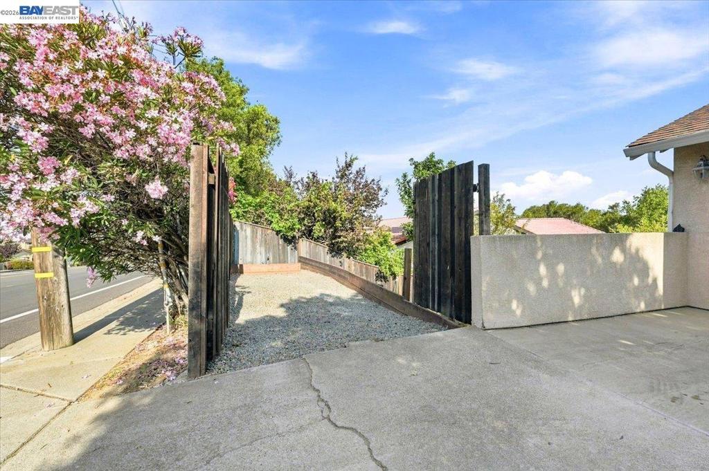 27468 Hayward Blvd Property Photo 85