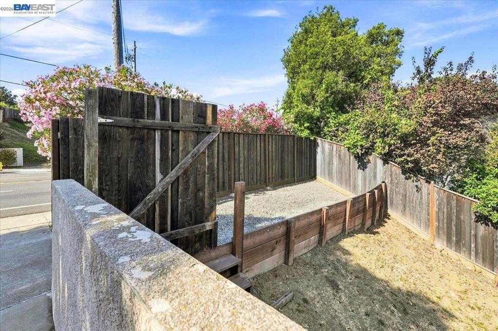 27468 Hayward Blvd Property Photo 86