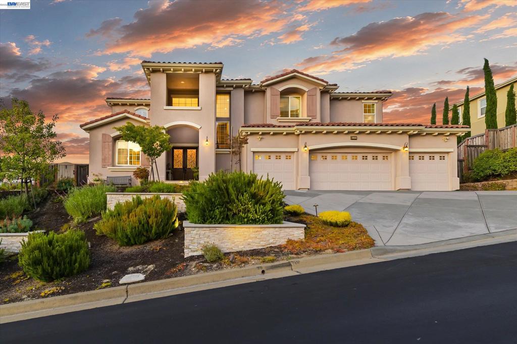 3182 Ashbourne Cir