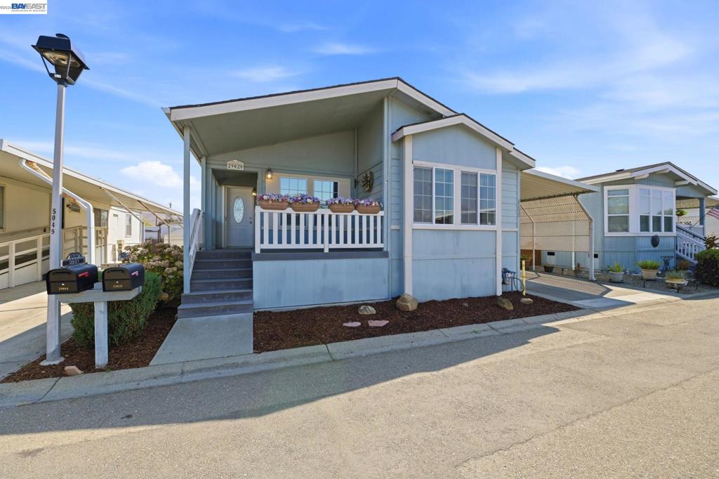 29020 Berkeley Property Photo 4