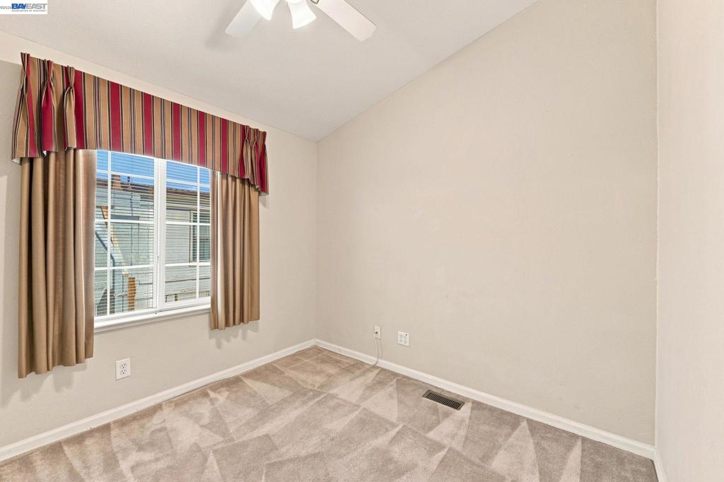 29020 Berkeley Property Photo 26