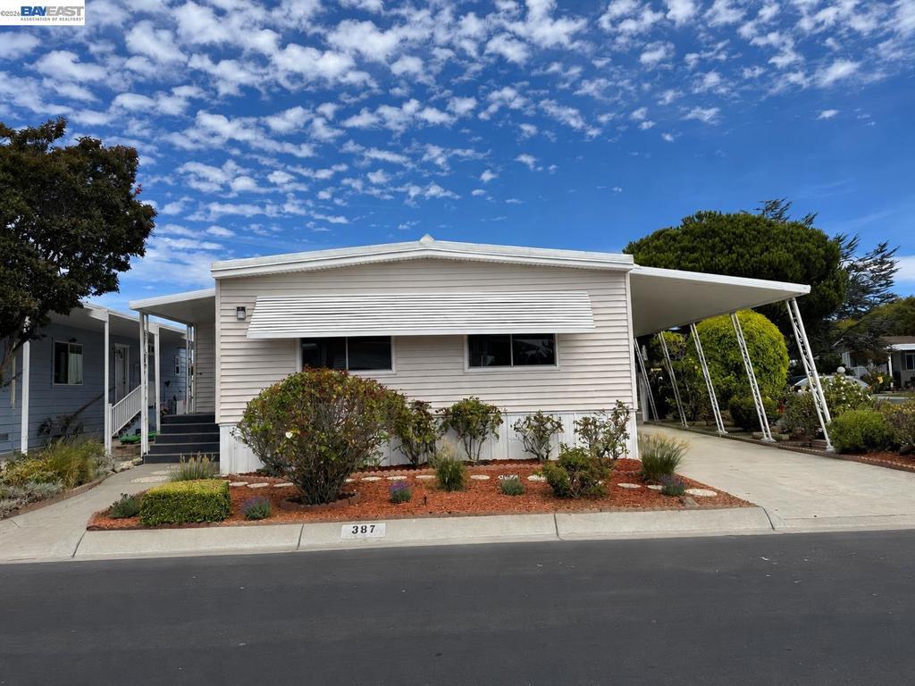 387 Santa Paula Property Photo 1