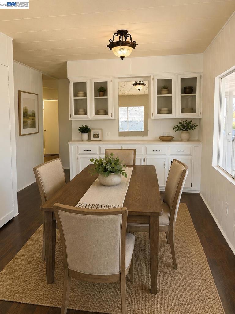 387 Santa Paula Property Photo 8