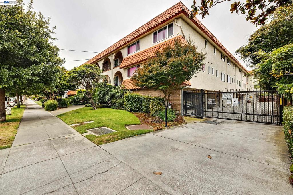 2133 Santa Clara Ave 328 Property Photo 1