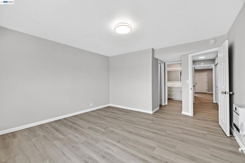 2133 Santa Clara Ave 328 Property Photo 17