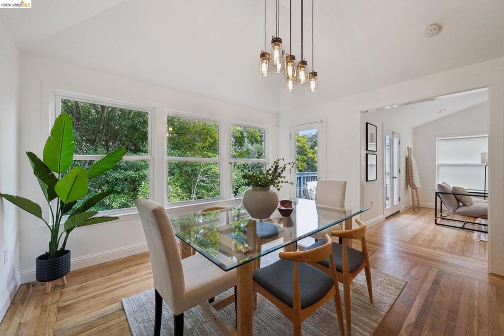 15 Edgecroft Rd Property Photo 14