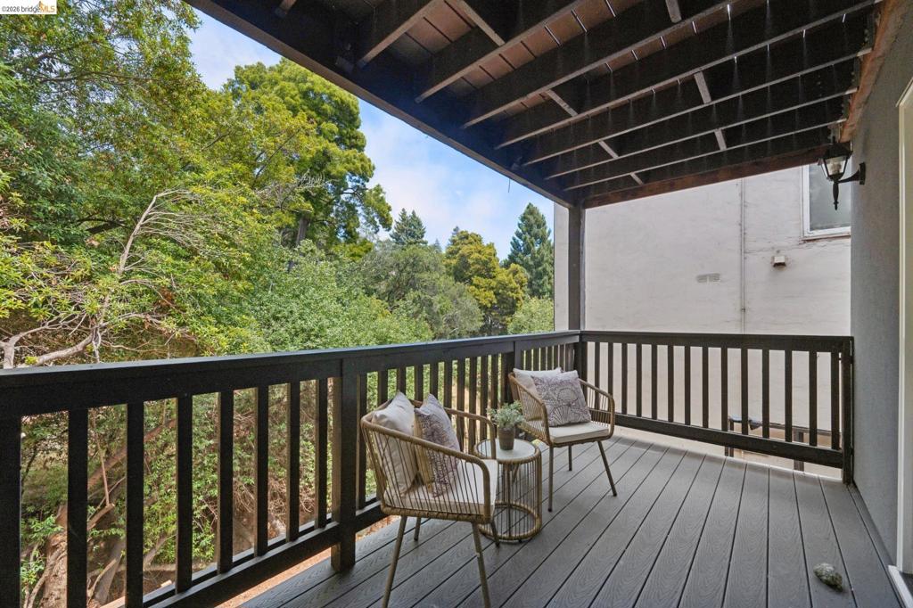 15 Edgecroft Rd Property Photo 41