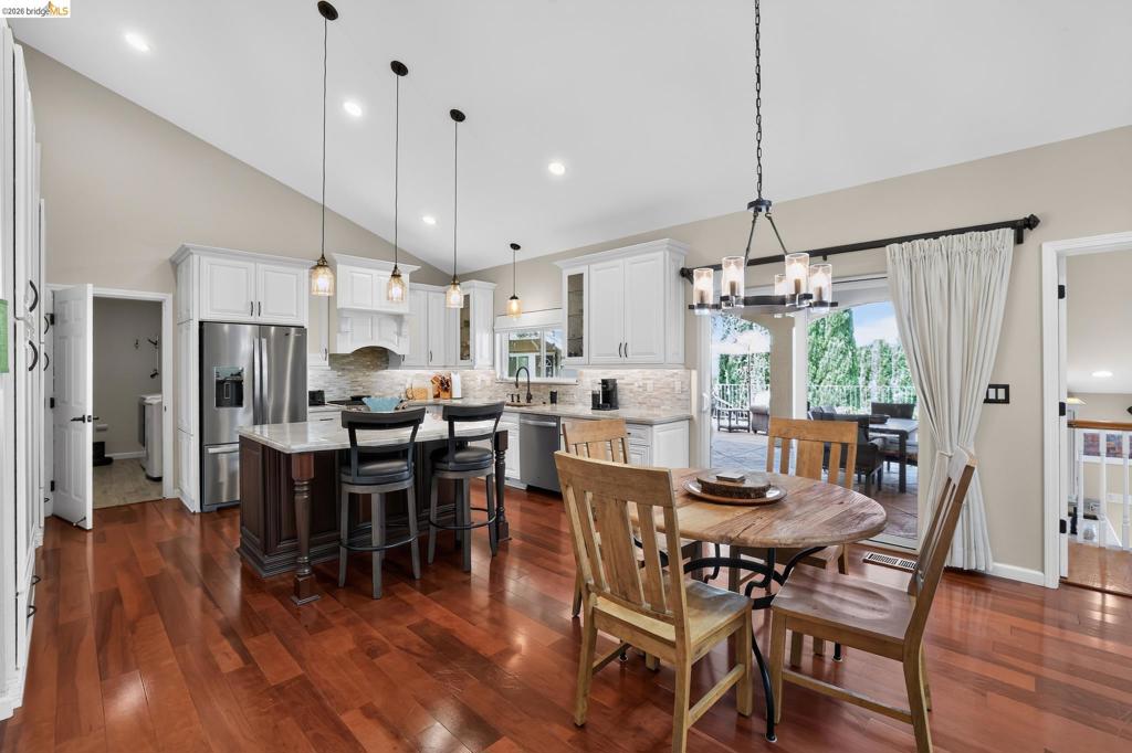 231 Sutter View Ct Property Photo 15