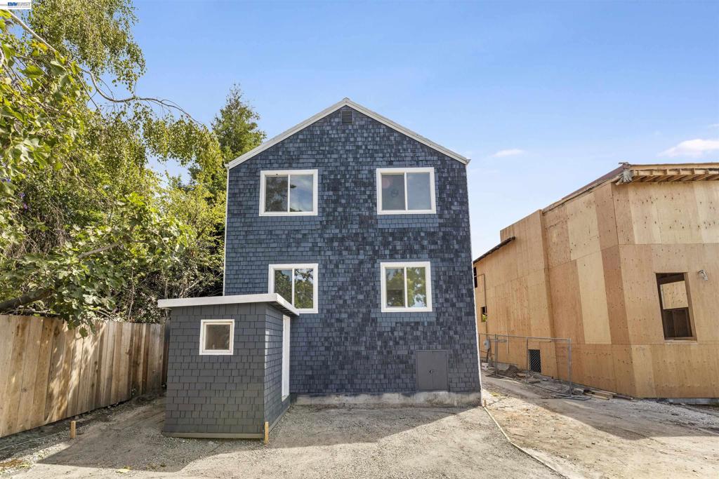 1818 Milvia St Property Photo 37