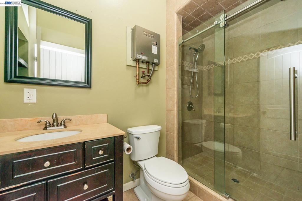 525 Main St. Property Photo 44