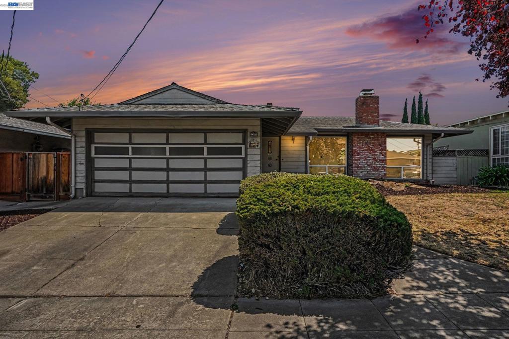 24732 Woodacre Ave Property Photo 1