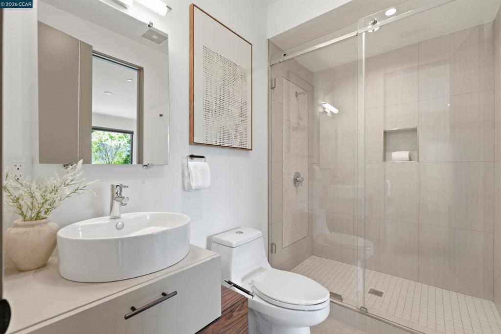 11 Bigleaf Road Property Photo 39
