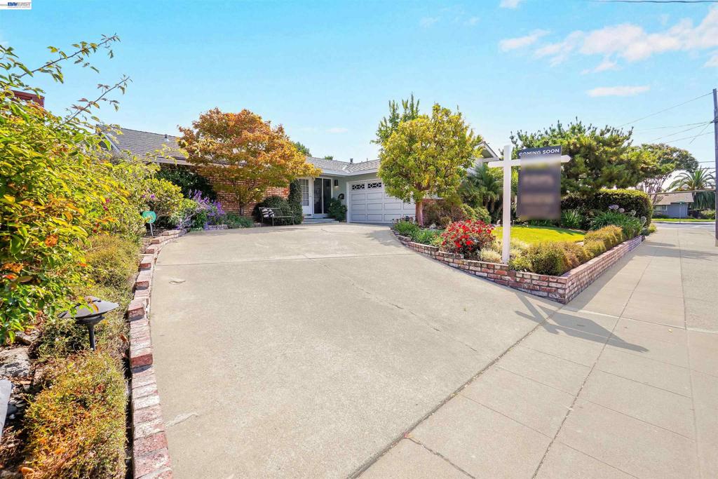 29940 Vanderbilt St Property Photo 5