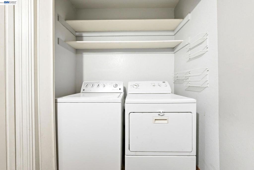 709 Center Ave Property Photo 14