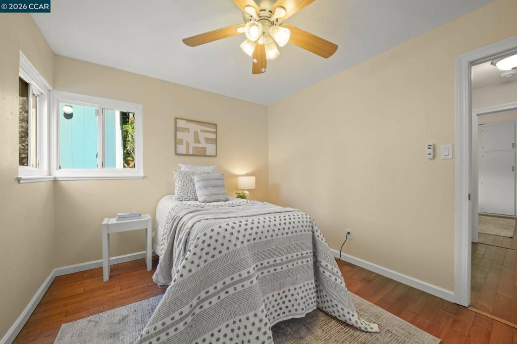 1555 Violet Way Property Photo 21