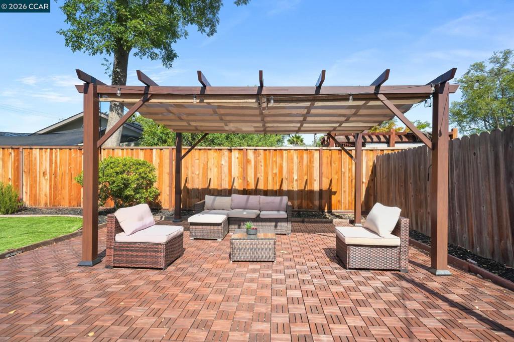 1555 Violet Way Property Photo 46