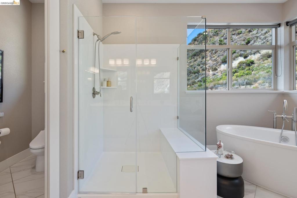 6713 Skyview Dr. Property Photo 31