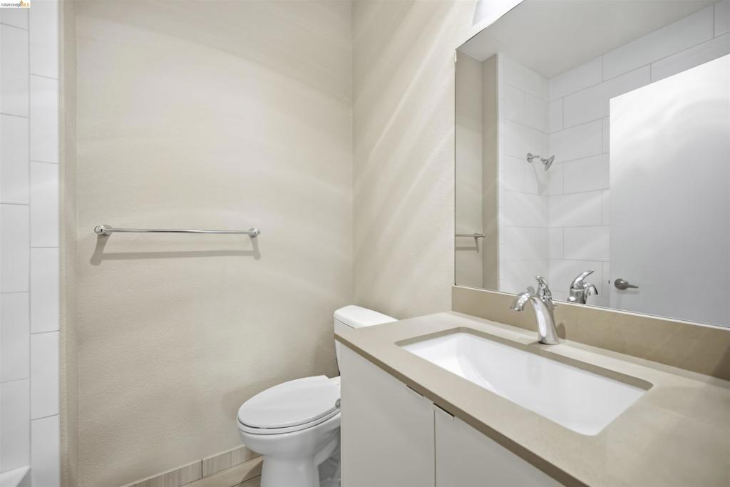 109 Shoreline Ct Property Photo 12