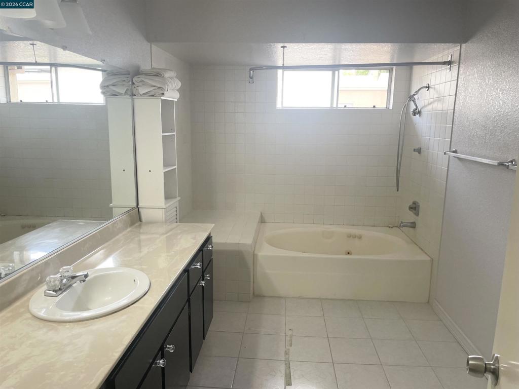 2121 Vale Rd 15 Property Photo 17