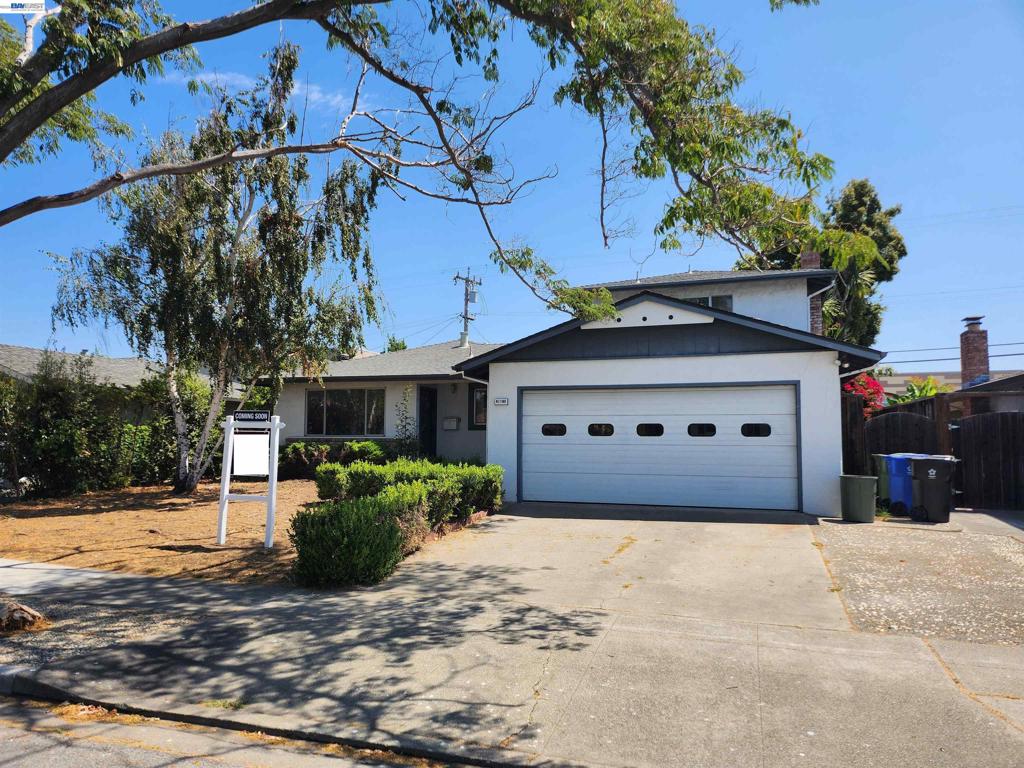41190 Thurston St Property Photo
