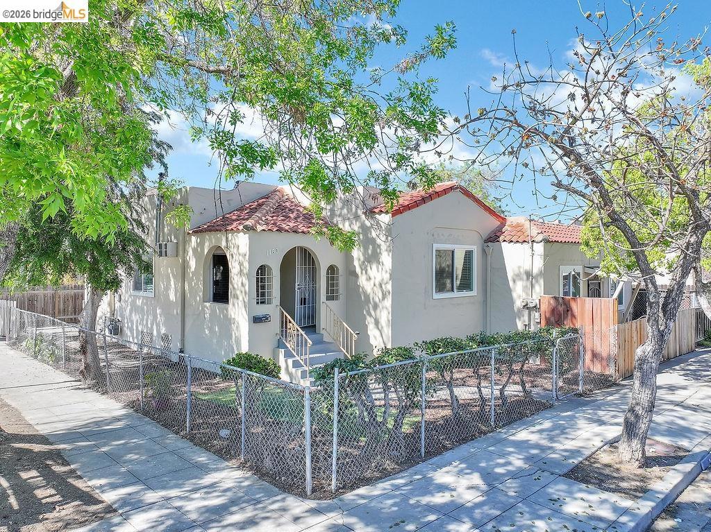1160 West St Property Photo 1