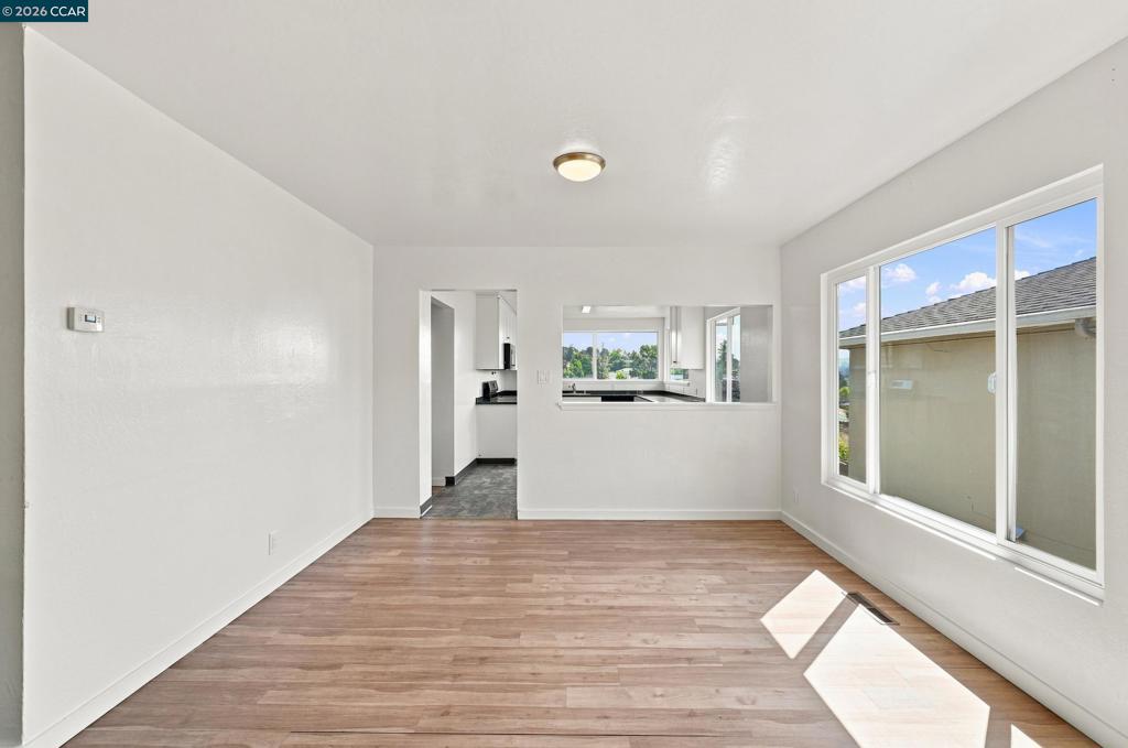18490 Carlwyn Dr Property Photo 23